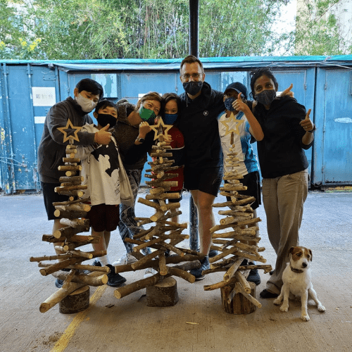 SUSTAINABLE CHRISTMAS TREE-MAKING
WORKSHOP AT COMMUNITY GREEN SQUARE